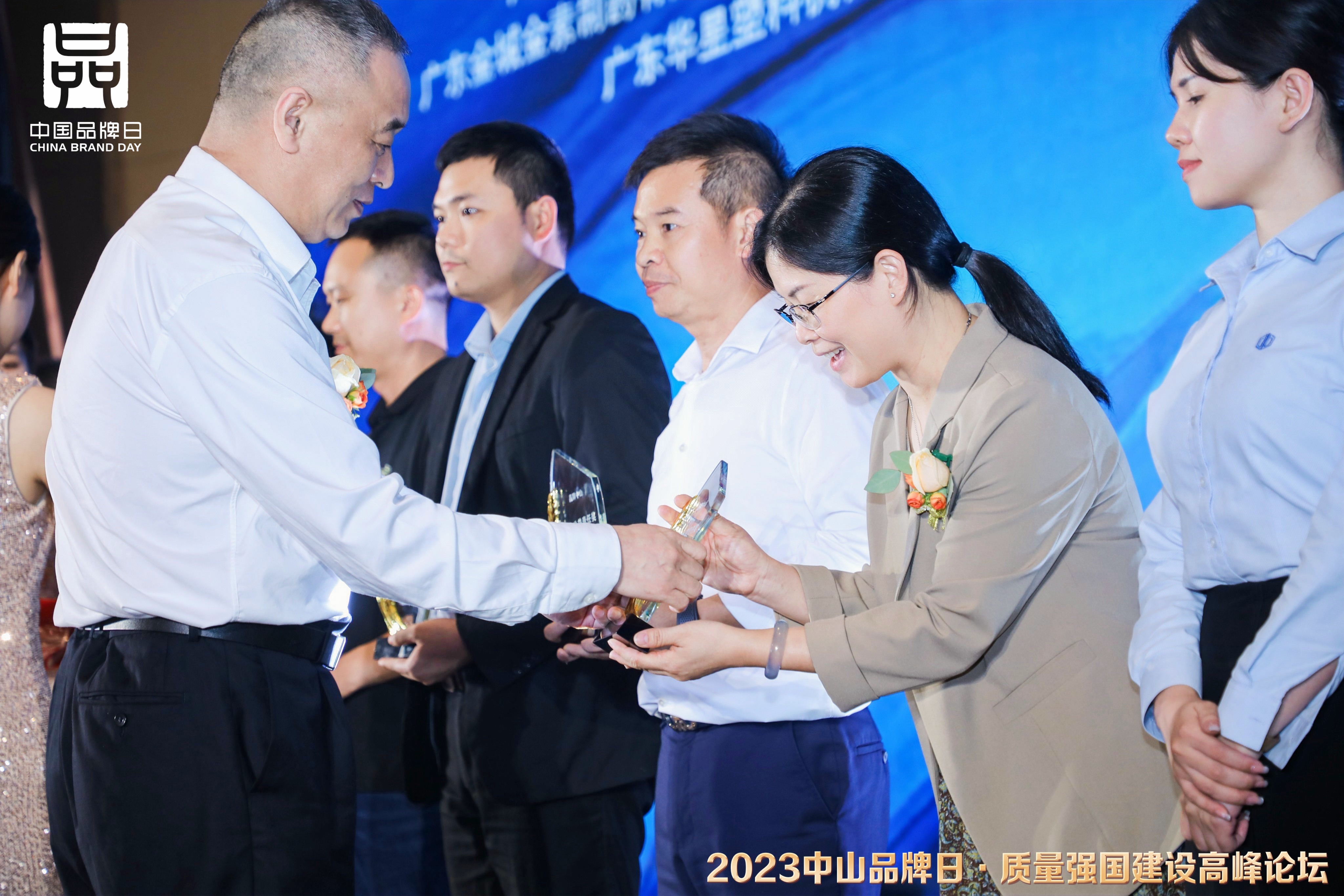 4c067637c6c8cadff1b49ed3f2eec9ec.jpg 4c067637c6c8cadff1b49ed3f2eec9ec.jpg